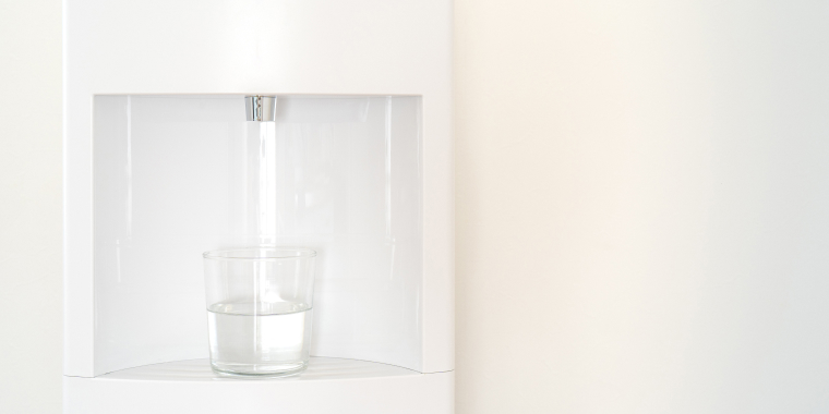 プレミアムウォーターの契約期間と解約金