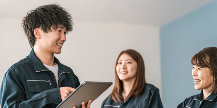 派遣会社を利用するメリット・デメリットと正社員・契約社員との違い