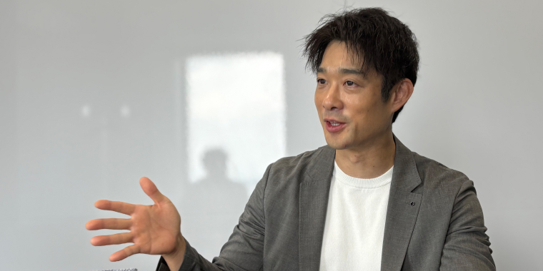 日本インフォメーション株式会社　斎藤社長